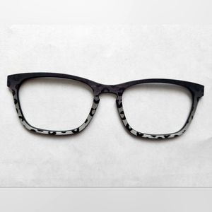 Pair Brand Casper Topper